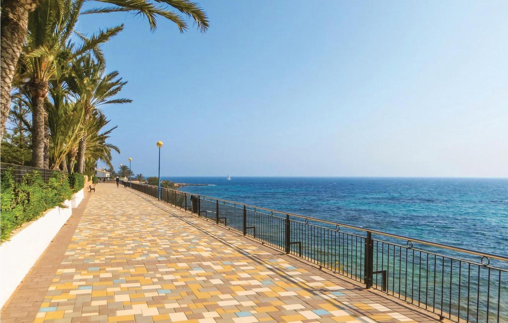 Awesome Apartment In Orihuela With Kitchen Playa Flamenca Extérieur photo